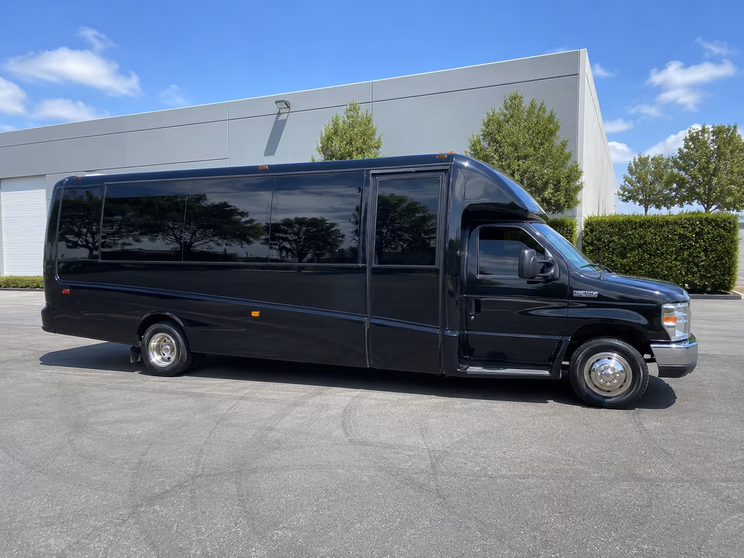 ann arbor quinceanera sweet 16 party bus rental