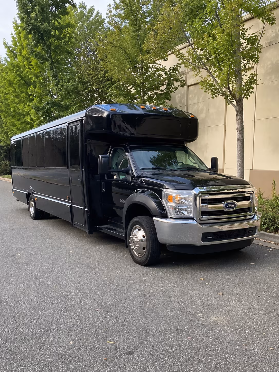 party buses and charter buses to michigan wolverines football games at the big house