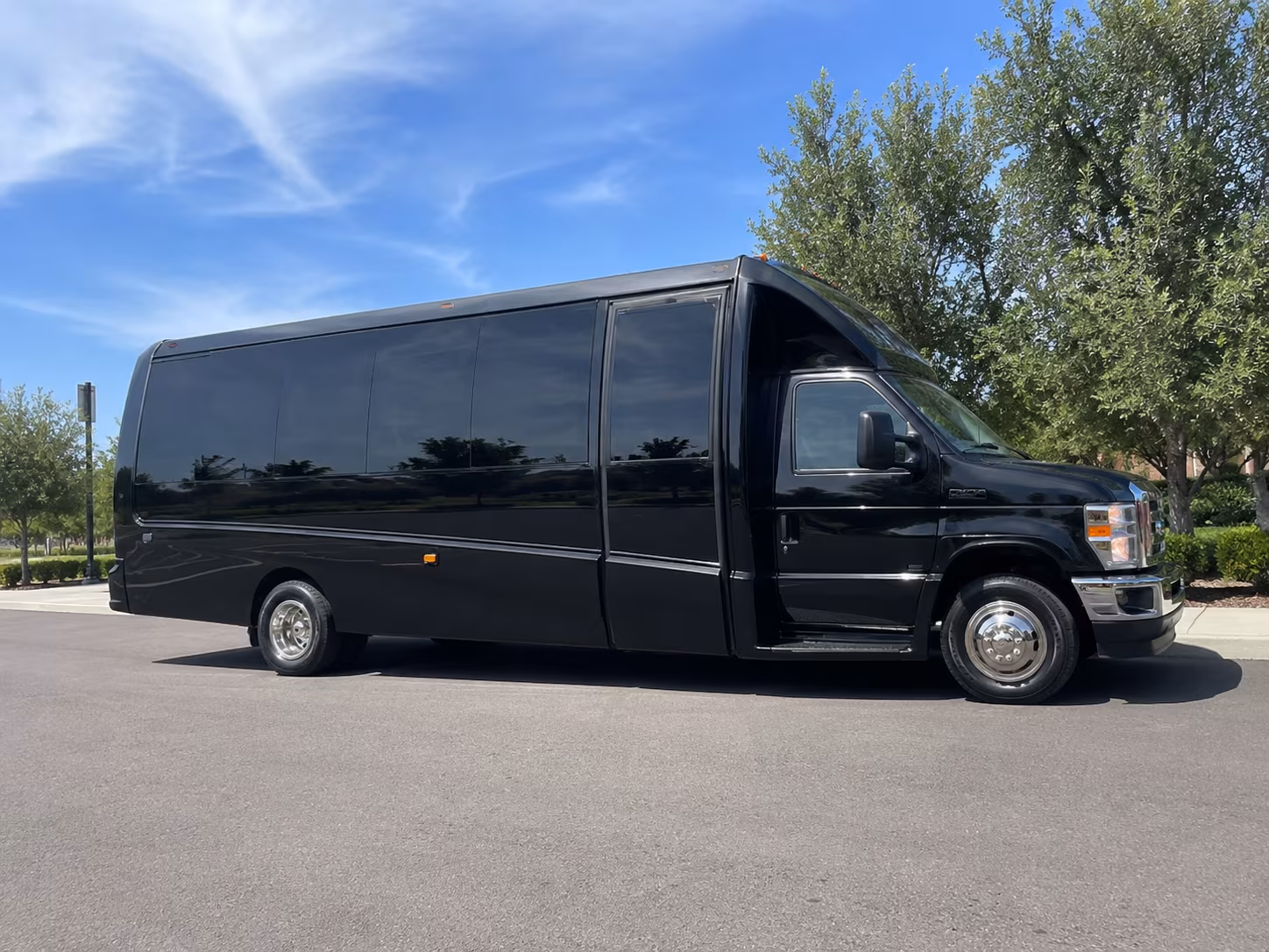 reserve transportation for your next wedding 4